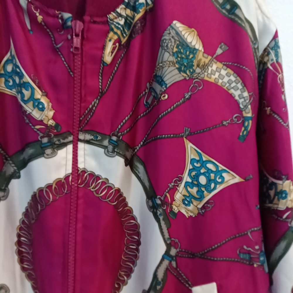 Stylish Women's Patterned Jacket - image 4